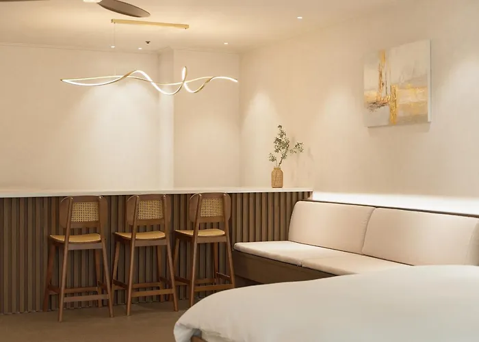Willowhouse Hongdae
